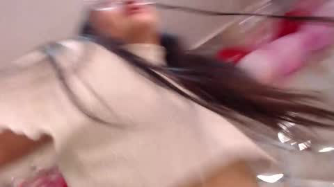 hannawen_ online show from February 15, 8:30 pm