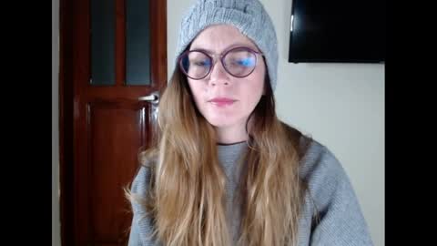 hanny_333 online show from January 21, 9:35 am