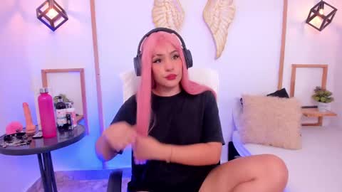 Snapshot of hannybelle__ chatting on September 15, 5:31 pm Hanny online show from September 15, 5:31 pm