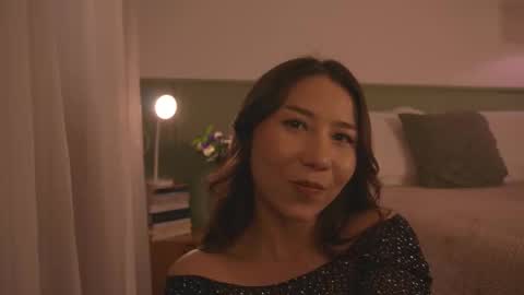 Mizi online show from March 13, 9:05 pm