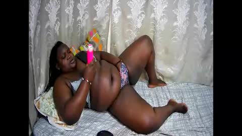 happysonia online show from November 4, 9:36 am