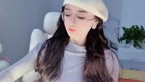 Daisy online show from December 22, 4:06 am