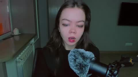 Snapshot of haribo_asmr chatting on February 26, 8:17 am Miss Hari online show from February 26, 8:17 am