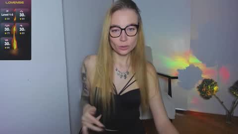 Tasya online show from November 13, 6:07 pm