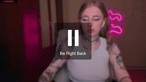 Julia online show from February 10, 5:25 am