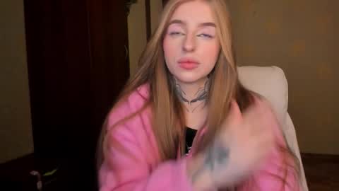 Julia online show from January 7, 5:44 am