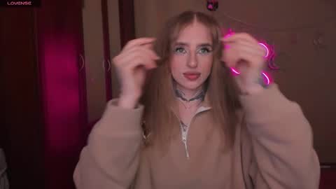 Julia online show from February 24, 5:19 am