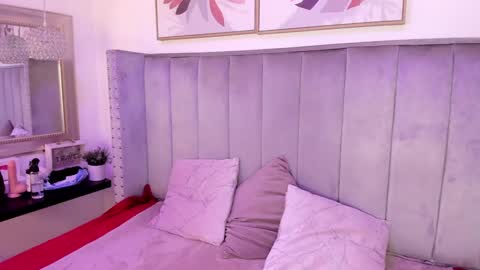 Haru Bonny online show from December 18, 4:20 am