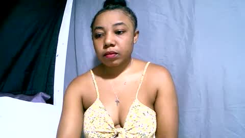 hasimina09 online show from October 18, 11:24 am