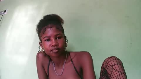 hasleyinah online show from March 2, 5:08 am