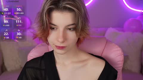 haylaamber online show from December 2, 8:09 pm