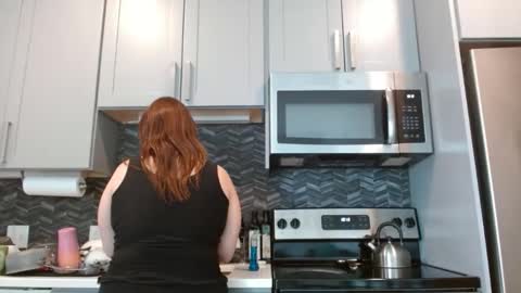 Snapshot of hazel_skye chatting on March 5, 4:13 pm Hazel online show from March 5, 4:13 pm