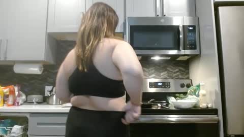 Snapshot of hazel_skye chatting on February 26, 12:52 am Hazel online show from February 26, 12:52 am