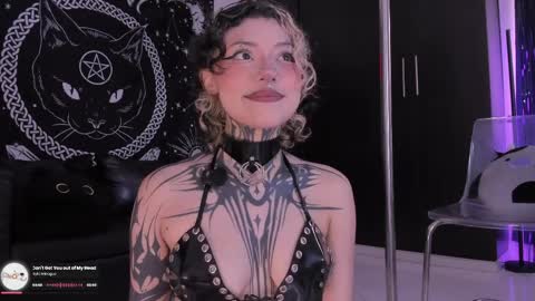 Hazell Witch online show from April 2, 5:43 pm