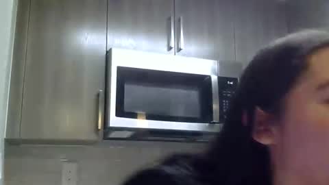 Snapshot of heatwavee chatting on October 31, 3:27 pm heatwavee online show from October 31, 3:27 pm