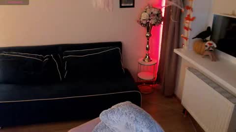 Heaven girl online show from November 5, 11:32 pm