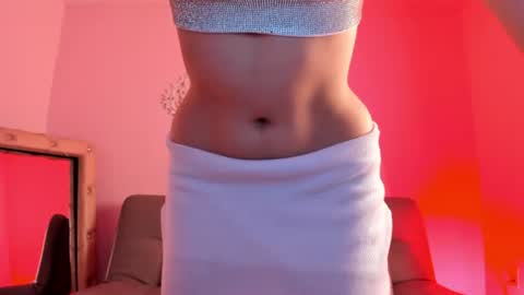 Heidi Palmer online show from June 26, 11:06 pm