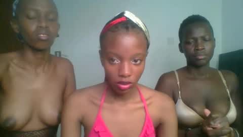 heilybunny online show from April 2, 9:12 pm