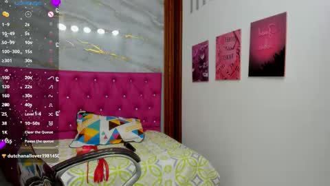 Helen online show from December 5, 7:04 pm