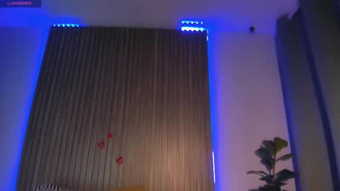 helena online show from September 28, 2:18 am