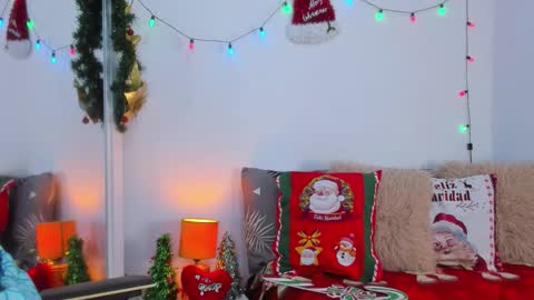 Helena Santos  online show from December 19, 11:13 am