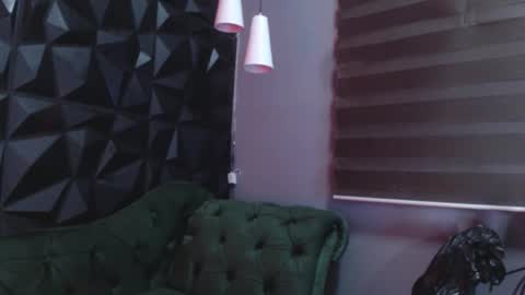 Helena Saenz online show from December 1, 12:30 pm