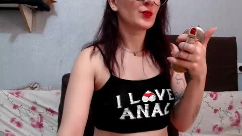 HelenRed online show from April 12, 9:56 am