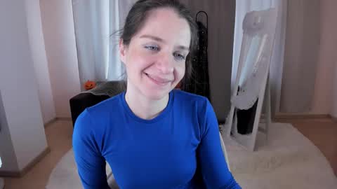 Helen online show from October 31, 3:52 am