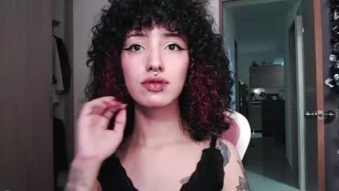 Snapshot of hell_666_xxx chatting on March 3, 3:38 am cher online show from March 3, 3:38 am
