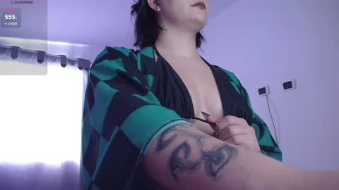 Snapshot of hell_dancer_ chatting on January 11, 8:43 pm Lexa online show from January 11, 8:43 pm
