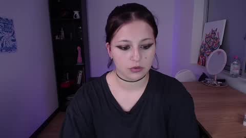 Snapshot of hell_dancer_ chatting on September 19, 11:37 pm Lexa online show from September 19, 11:37 pm