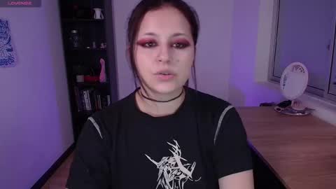 Snapshot of hell_dancer_ chatting on September 29, 11:21 pm Lexa online show from September 29, 11:21 pm