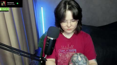 Red online show from December 16, 7:20 pm