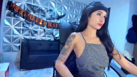 Hellen online show from October 25, 2:46 pm