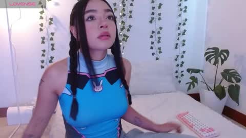 hellokitty_valery1 online show from February 27, 8:52 pm