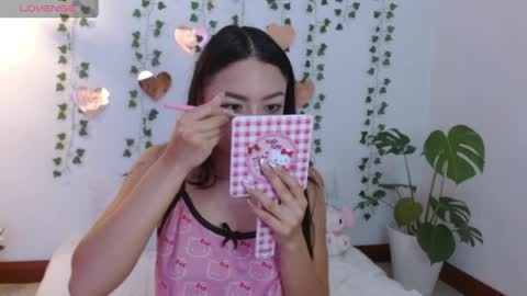 hellokitty_valery1 online show from April 11, 2:39 am