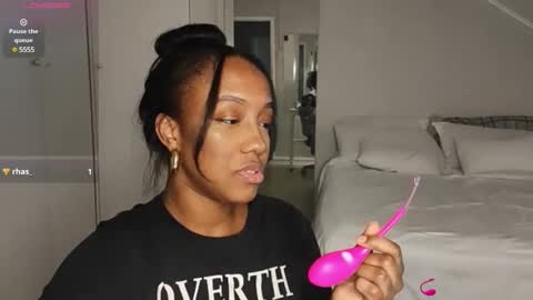 Snapshot of hellsd97 chatting on December 4, 9:46 pm hellsd97 online show from December 4, 9:46 pm