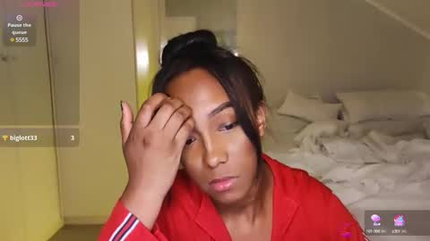 Snapshot of hellsd97 chatting on December 17, 2:33 am hellsd97 online show from December 17, 2:33 am