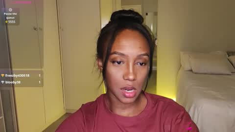 Snapshot of hellsd97 chatting on January 10, 2:04 am hellsd97 online show from January 10, 2:04 am