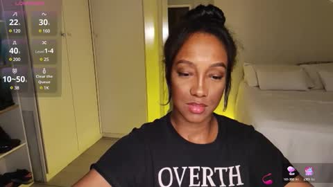 Snapshot of hellsd97 chatting on February 1, 12:07 am hellsd97 online show from February 1, 12:07 am