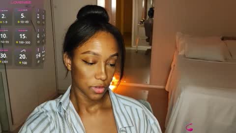 Snapshot of hellsd97 chatting on March 5, 12:05 am hellsd97 online show from March 5, 12:05 am