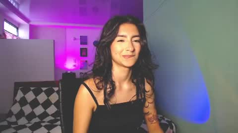 Hello I am Valentina independent Colombian model I love sensuality and pleasure welcome online show from June 8, 7:58 pm