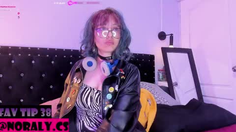 Noraly  online show from April 18, 4:15 am