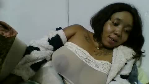 Snapshot of hheritinaa chatting on September 16, 8:50 pm hheritinaa online show from September 16, 8:50 pm