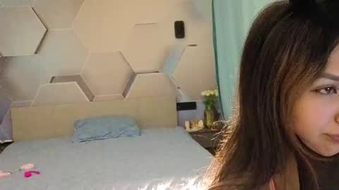 HIHIKA online show from April 14, 7:58 pm