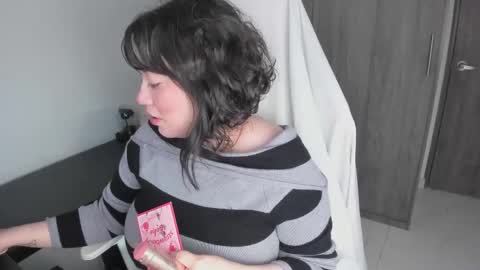 hikaru_arimura online show from October 29, 11:47 am