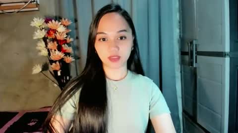 hilarymolly online show from February 7, 10:13 pm