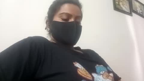 himuhimu22 online show from November 9, 10:11 am