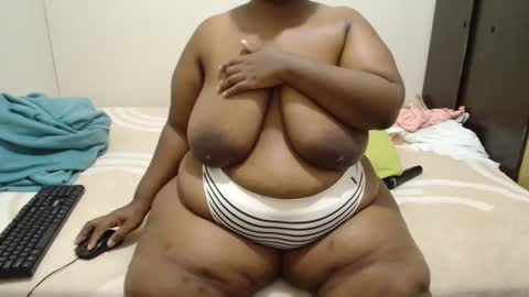 hips2sexy online show from February 13, 1:40 am