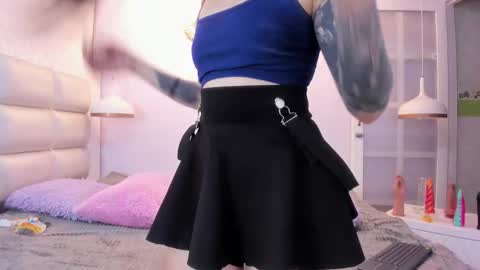 hiyakasudere_ online show from October 23, 7:09 pm